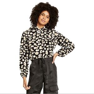 Wild Fable Hooded Sherpa Cropped Hoodie Size M